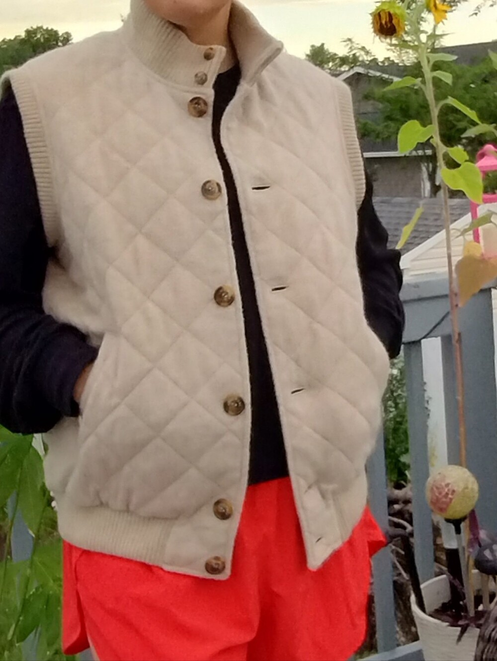 Loro Piana Quilted Cashme Sleeveless Vest - Beige Medium